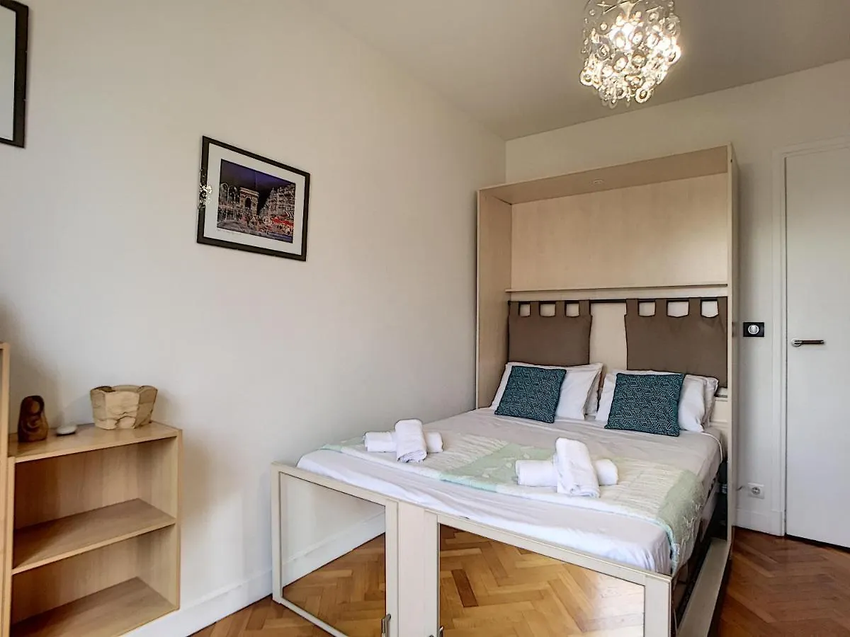 Apartment Nestor&Jeeves - Andrioli Terrasse - Central - Close Beach - Top Floor Nice